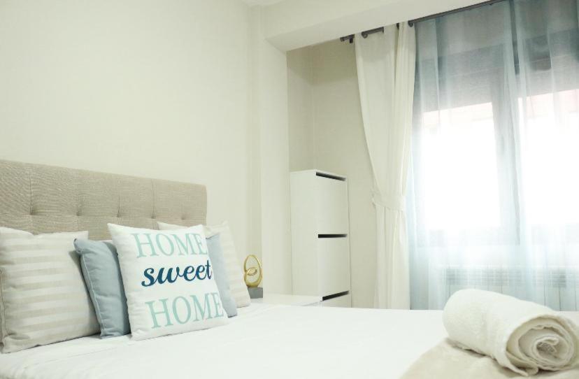 Habitacion Centro Oviedo Cerca De Estacion De Buses Y Trenes 部屋 写真