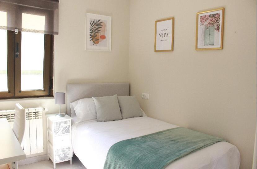 Habitacion Centro Oviedo Cerca De Estacion De Buses Y Trenes 部屋 写真